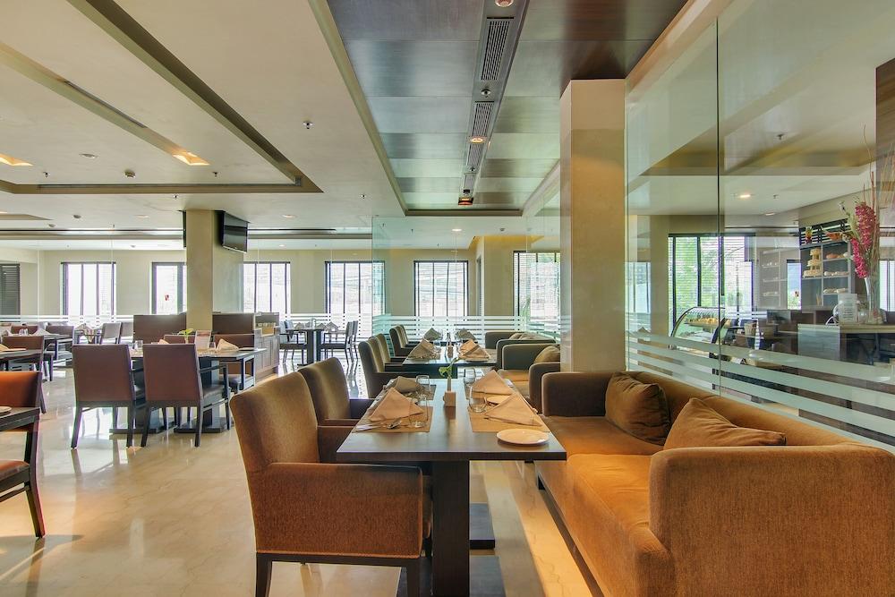 Vibe By The Lalit Traveller Hotel Faridabad Ngoại thất bức ảnh