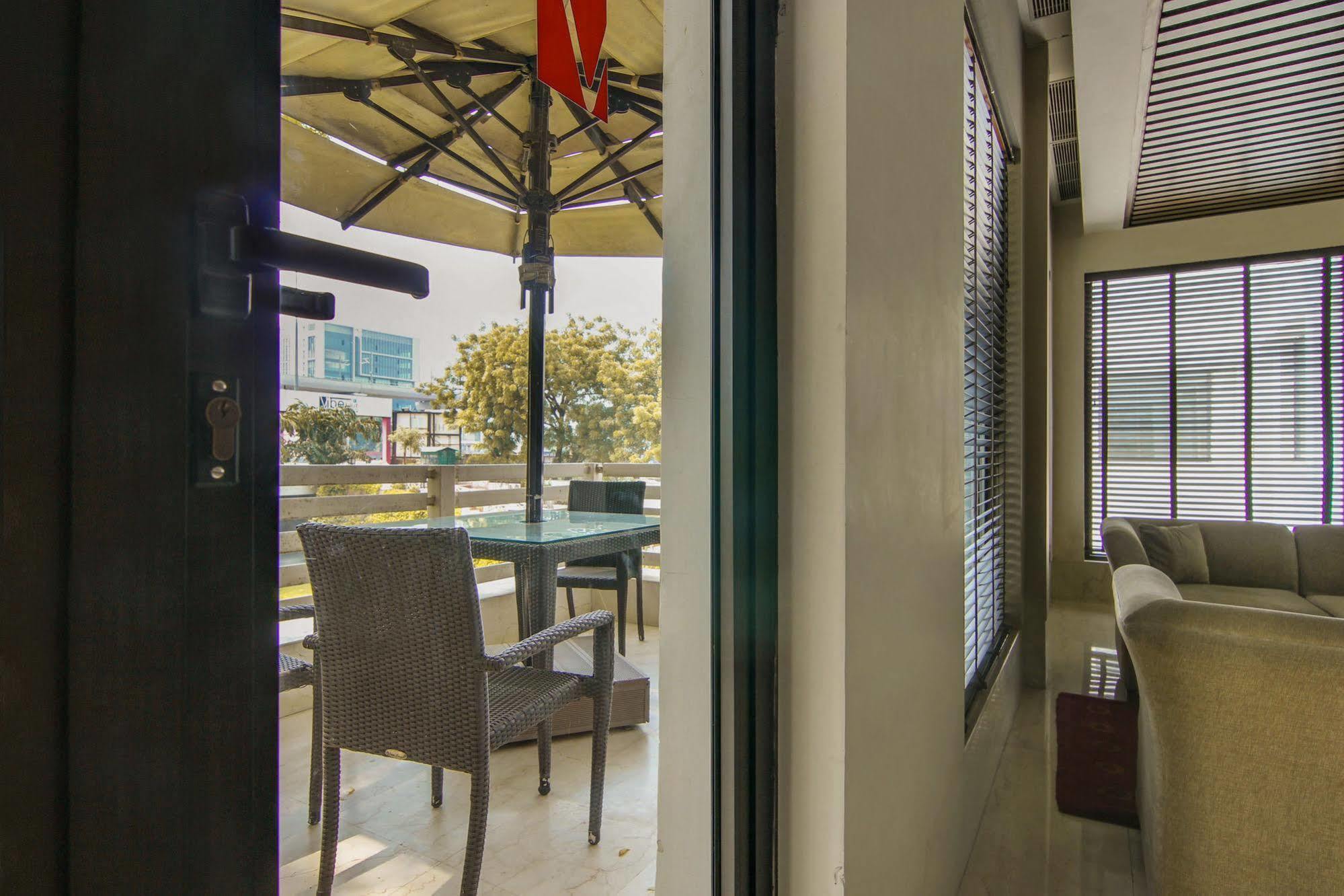 Vibe By The Lalit Traveller Hotel Faridabad Ngoại thất bức ảnh