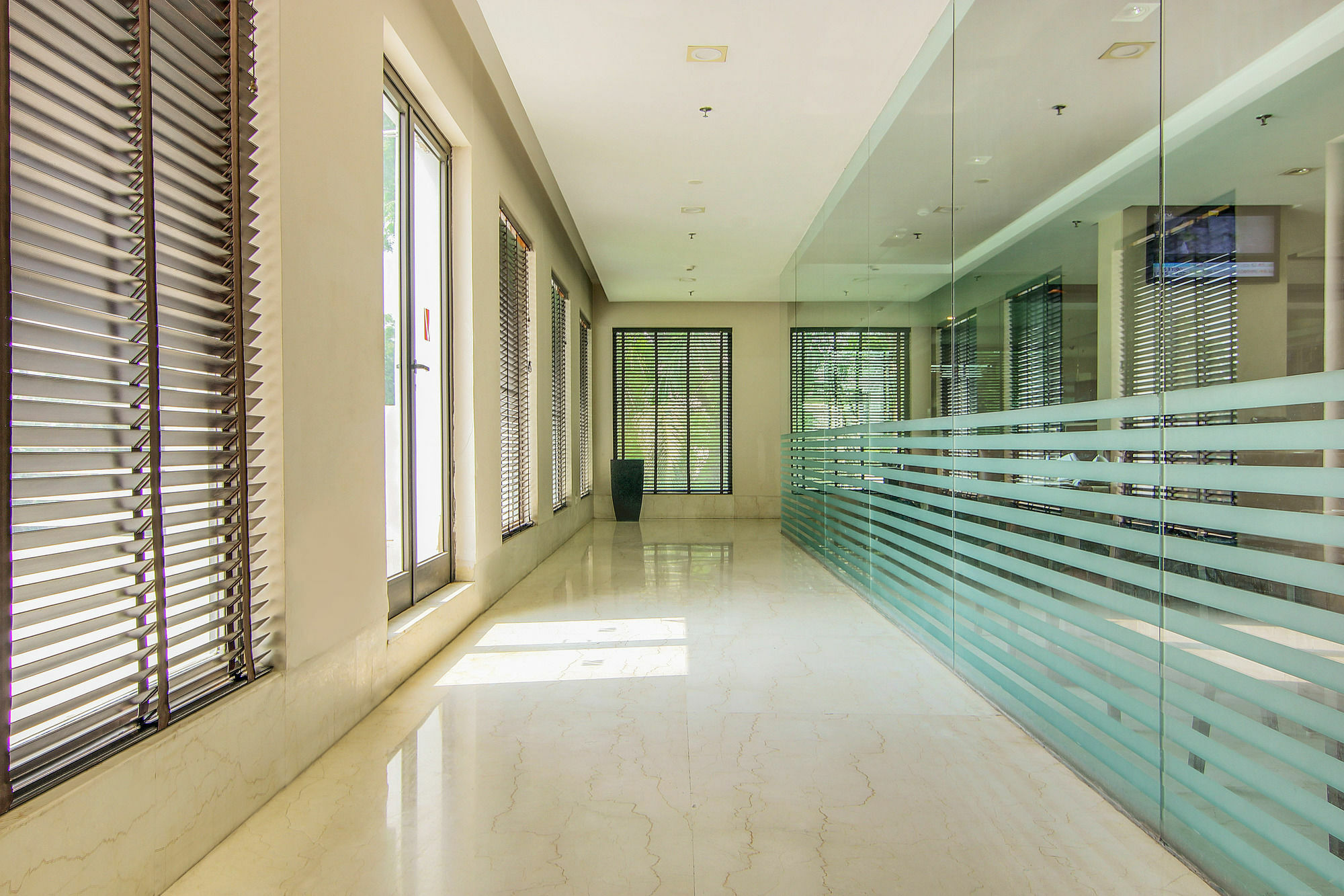 Vibe By The Lalit Traveller Hotel Faridabad Ngoại thất bức ảnh